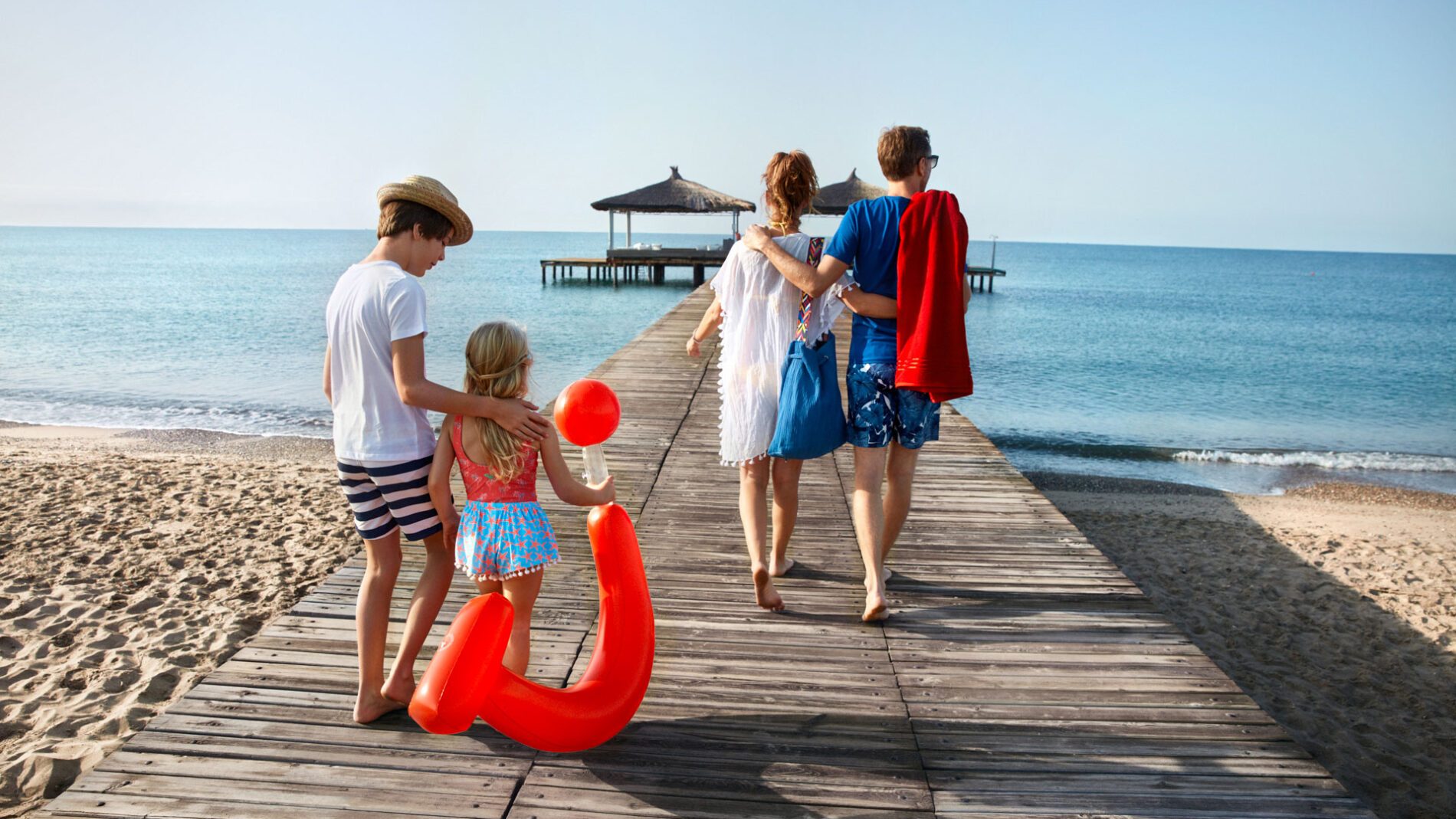 AYT0917_On_Holiday_7471