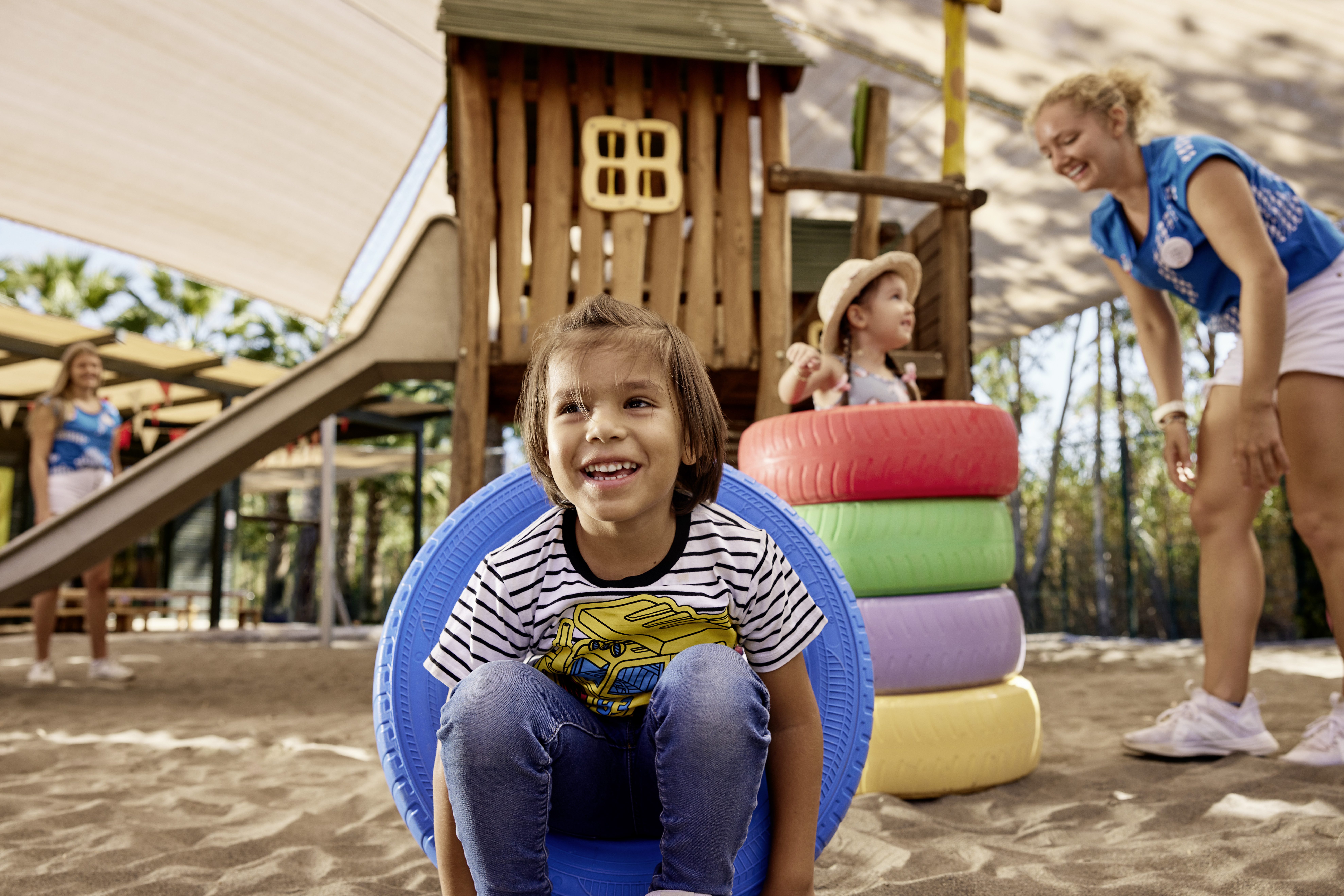 sg_14464_ROBY_Club_WOL