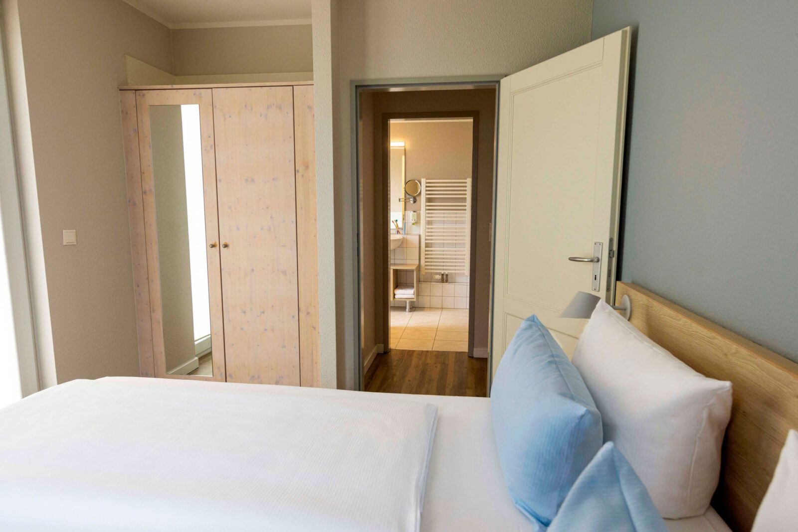 a6d3be75-0839-4f1b-a645-2363fdc5b331