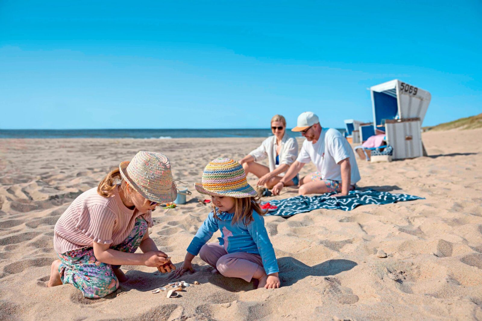 ef878aa8-d0ff-426e-85ab-fdfb18779a65